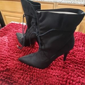 High heel boots